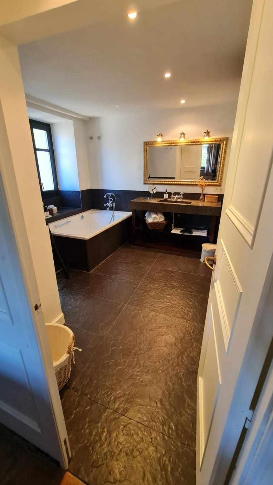Le Chateau Brangoly (Adults Only) Enveitg Номер фото